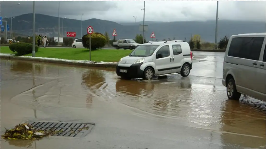 Şiddetli yağış etkili oldu