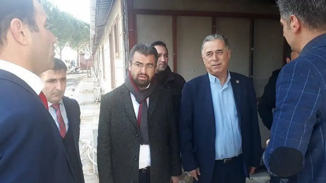 Siyasilerden hastaneye geçmiş olsun ziyareti