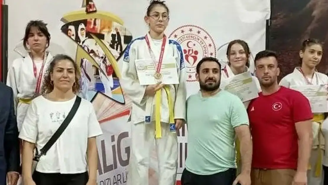 Sporcudan judoda Türkiye 3'üncülüğü
