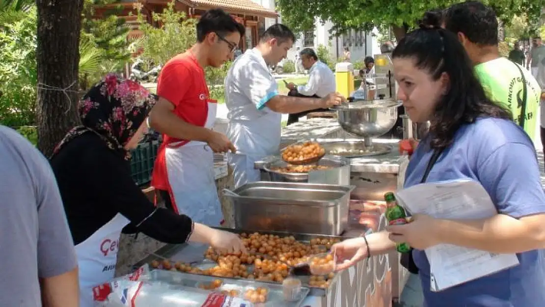 Süleyman Demirel anıldı