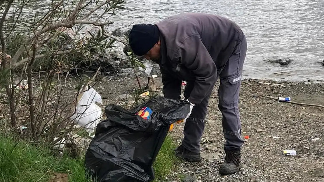 Sulungur Gölü'nün çevresi temizleniyor