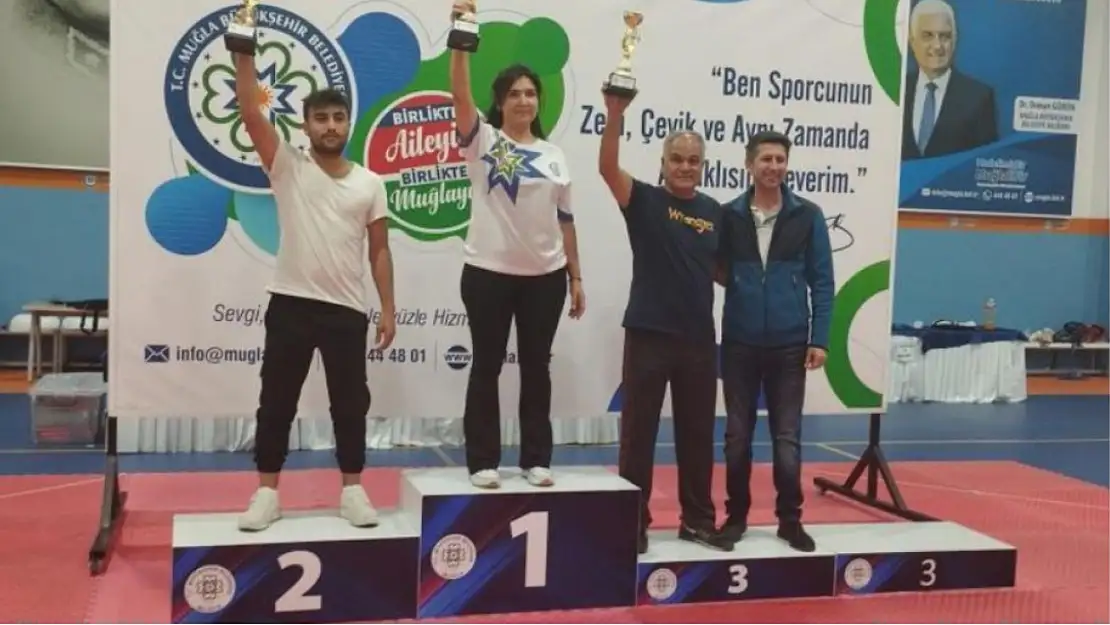 Taekwondo sporcuları 14 madalya kazanarak rekor kırdı