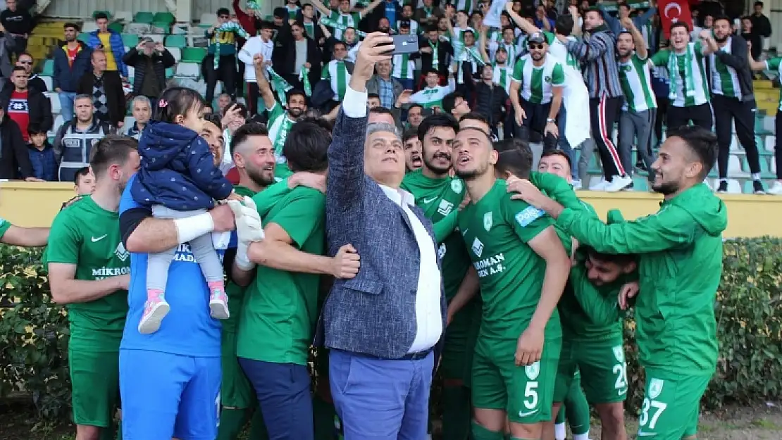 TARAFTAR, MUĞLASPOR YÖNETİMİNİ 'TOPA' TUTTU