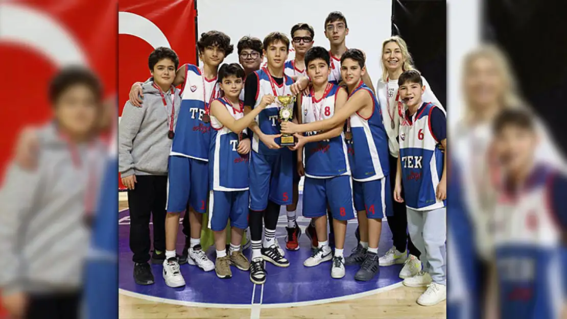 TEK Koleji Yıldız Erkekler Basketbol takımı il üçüncüsü oldu