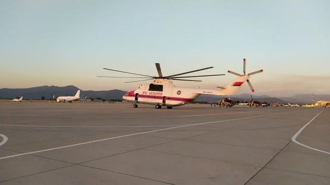 Tek sortide 15 ton su boşaltma kapasitesi olan helikopter çalışmalara başladı