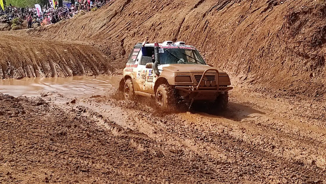 Türkiye Akdeniz Offroad Kupası 1. ayak Fethiye yarışı nefesleri kesiyor