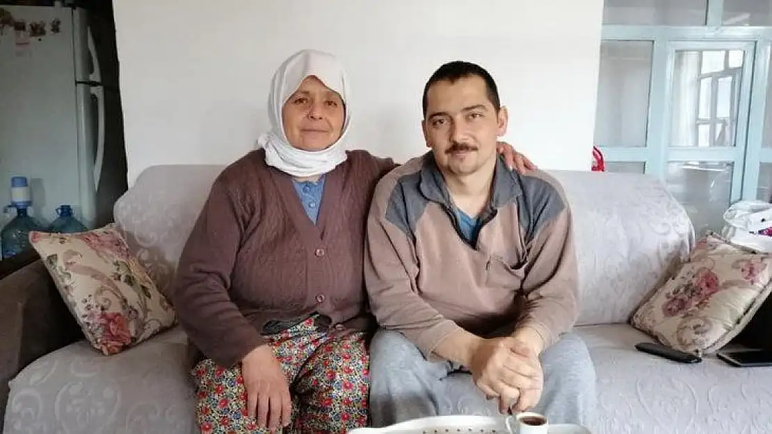 Üç yıllık yaşam savaşını kaybetti