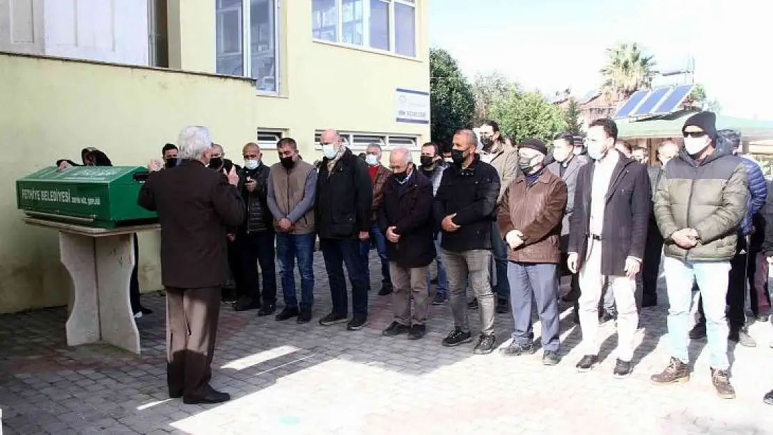 Ünlü ekolojik yaşam uzmanı Erkan Şamcı, Fethiye'de toprağa verildi