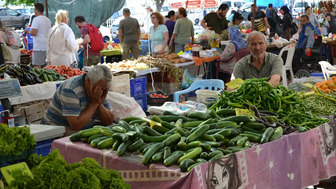 Üretici pazarında vatandaşın odağı fiyatlar oldu