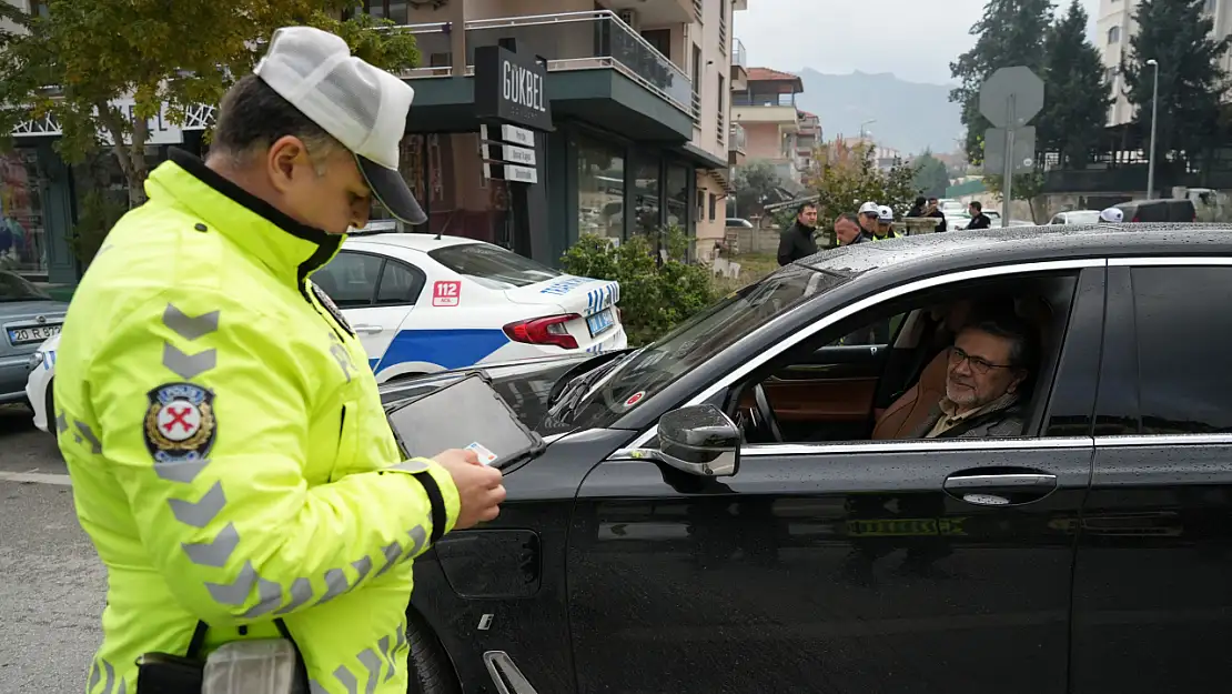 Uyanık Sürücüler Dron Kamerasından Kaçamadı