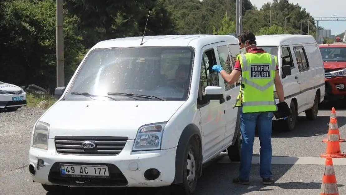 Uygulama noktasında kuyruklar oluştu