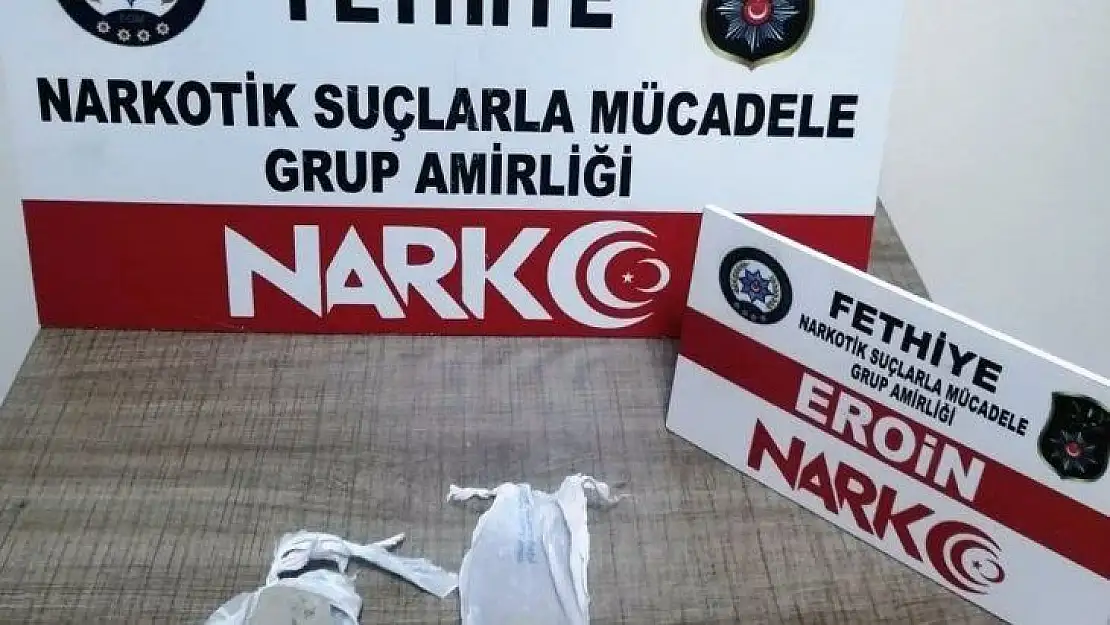 Uyuşturucu tacirlerine gece baskını