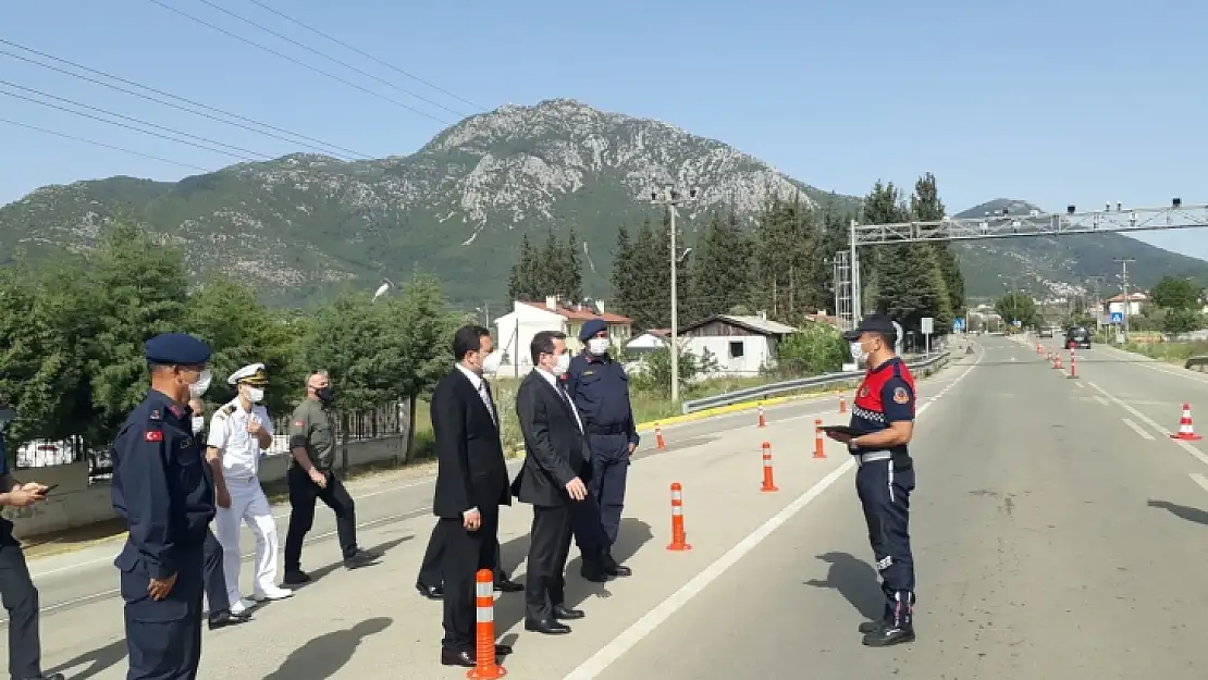 Vali Orhan Tavlı, Fethiye'de Yol Uygulama Noktalarını Ziyaret Ederek, Tedbirleri Yerinde Denetledi