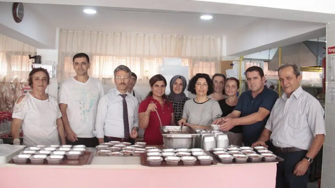 Velilerin tanışması için aşure etkinliği düzenlendi