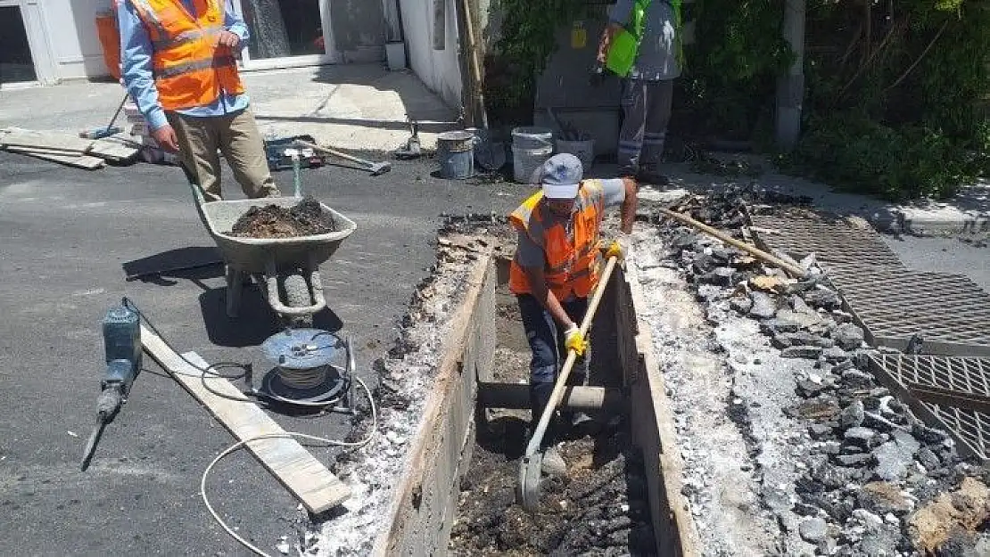 Yağmur suyu hattı çalışmaları sokak sokak devam ediyor 