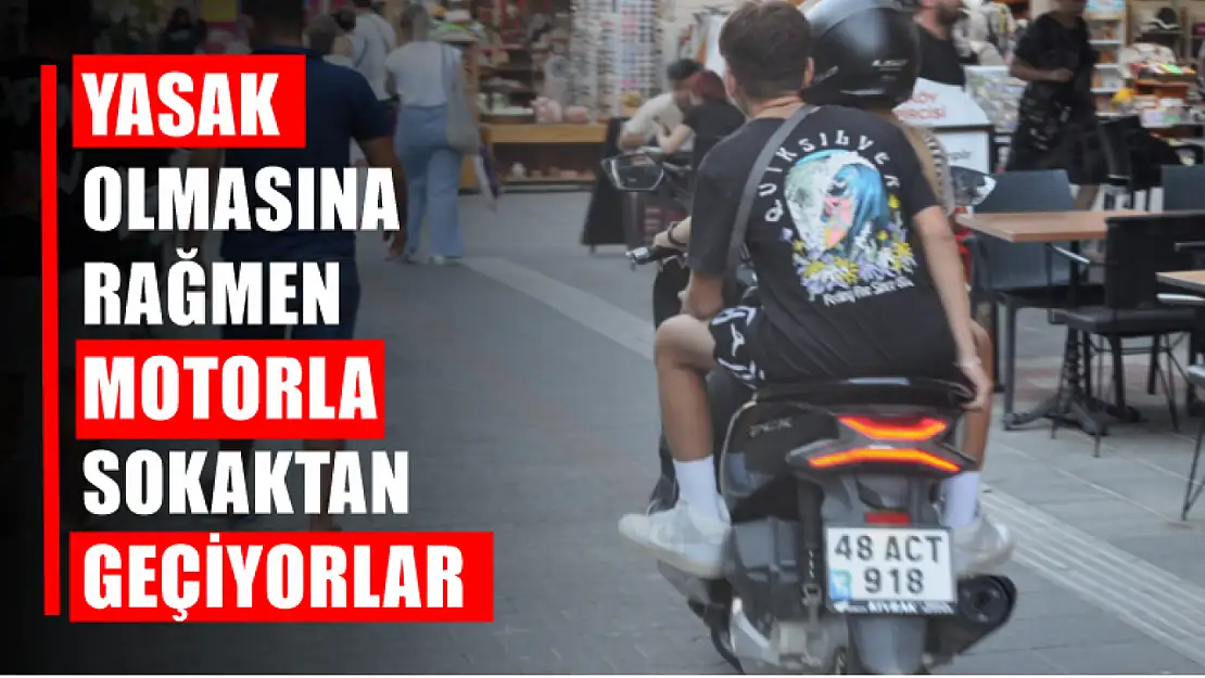 Yasak Olmasına Rağmen Motorla Sokaktan Geçiyorlar