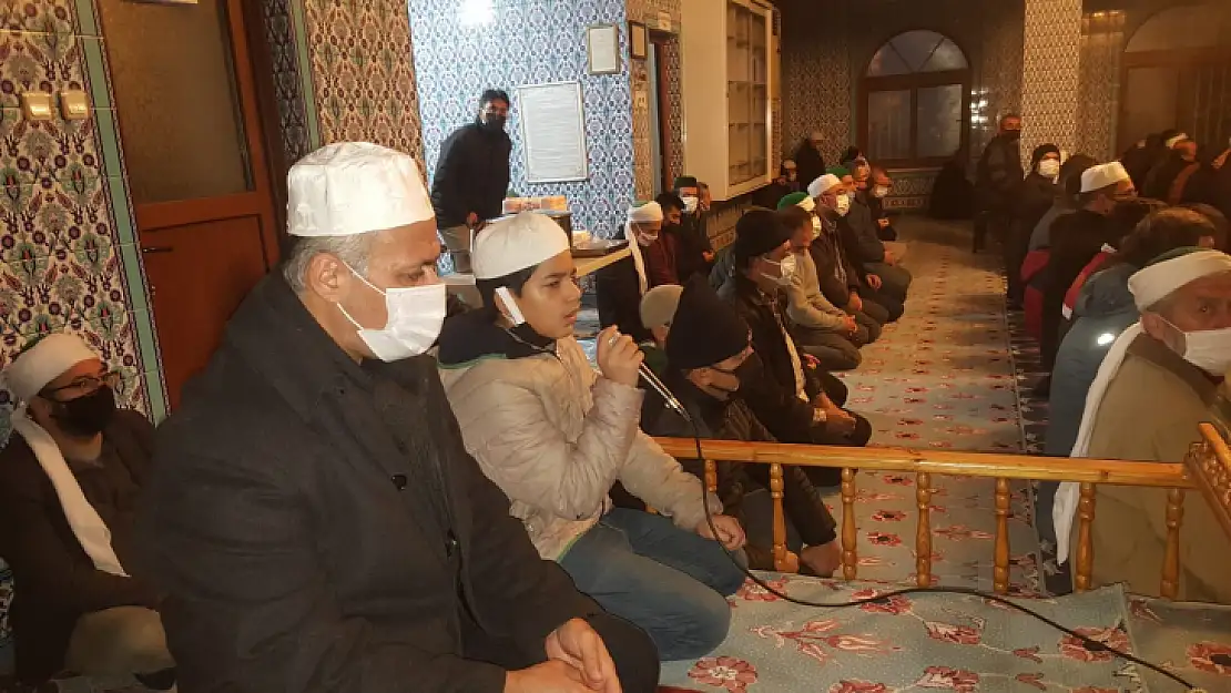 Yeni yılın ilk buluşması Kocatepe Camii'ndeydi