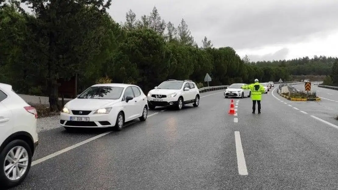 Yılbaşı öncesi trafik ekiplerinden sıkı denetim