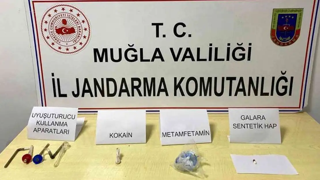 YOL KONTROLÜNDE UYUŞTURUCU YAKALANDI