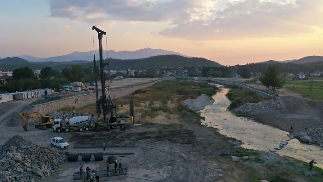 Yunus Emre'nin Mahallesi'ne Köprü Yapılacak 