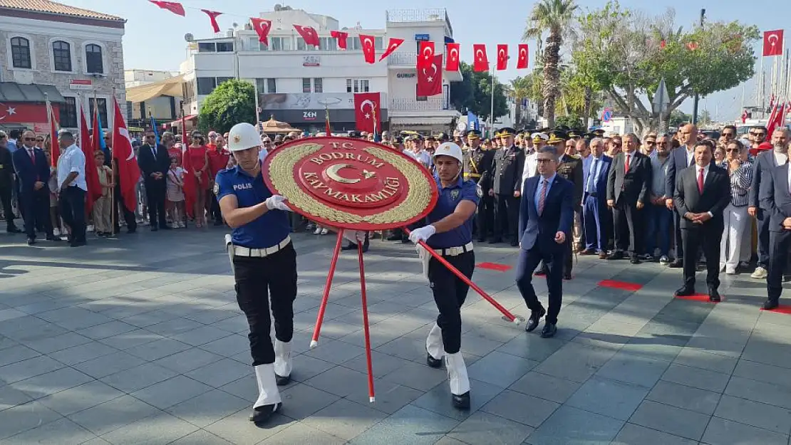 Zafer Bayramı kutlamaları törenle başladı