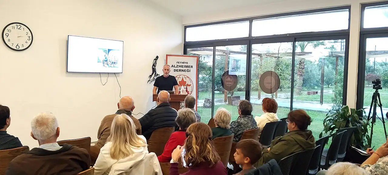 Fethiye Alzheimer Derneği'nde alzheimer ve egzersiz semineri