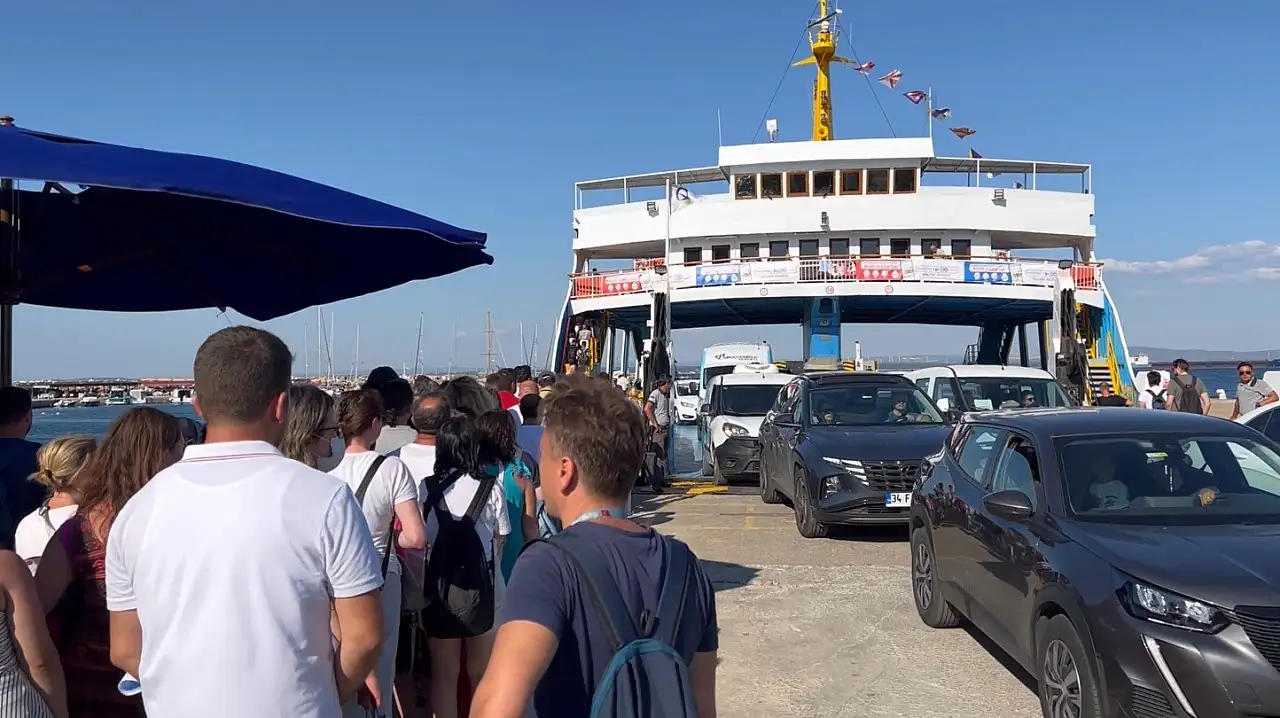 Ünlü komediyen Ata Demirer Çanakkale ve Bozcaada'ya olan aşkını anlattı