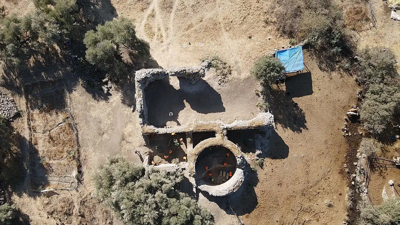 Herakleia Antik Kenti'nin Roma hamamı gün yüzüne çıkarılıyor