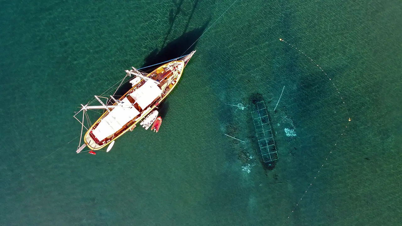 Datça açıklarındaki Osmanlı batığından 'bir müzeyi dolduracak kadar eser' çıktı
