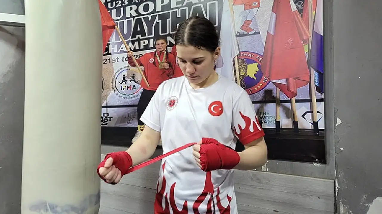 Yoldan geçerken denk geldiği spor salonu hayatını değiştirdi