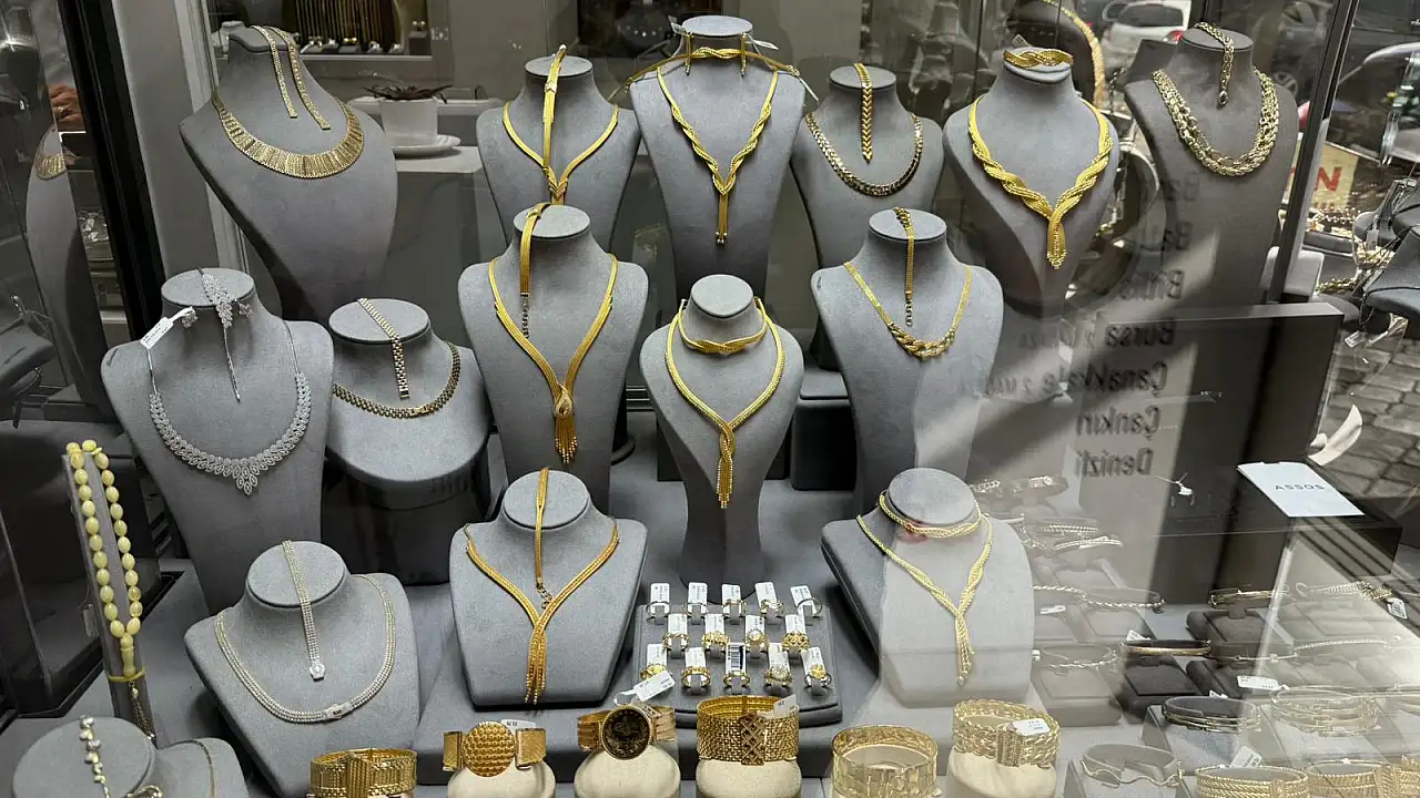 Salih Ulutürk: 'Fethiye Kuyumculuk'ta 365 Gün İndirim Var'