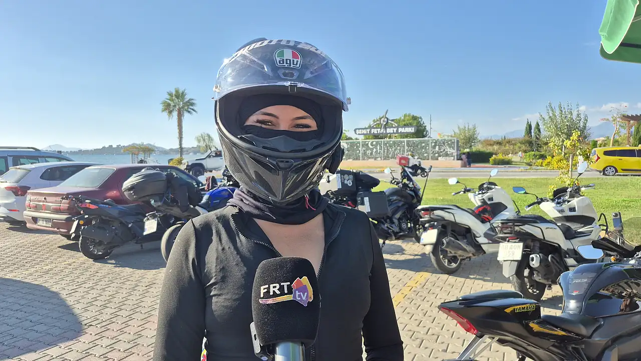 Fethiye'de Motorcu Kadın Deniz Mehtap Buya: 'Kadınlar İçin Motosiklet Kullanmak Oldukça Kolay'