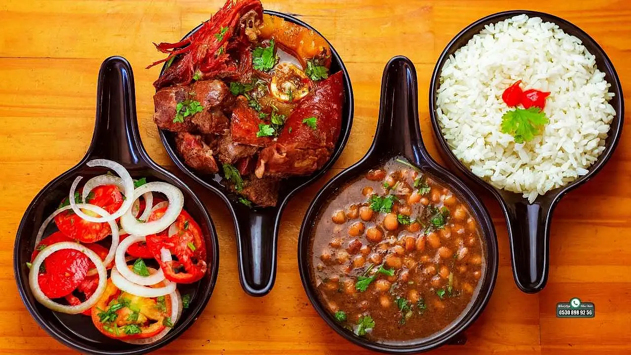 Şef Onur Arslan, 'Stajyer aşçılara eğitim odaklı yaklaşım şart'