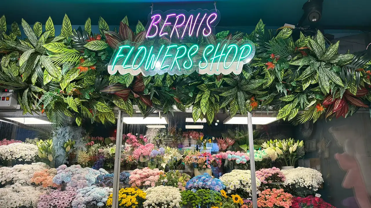 Fethiye'de Bernis Çiçekçilik Öğretmenler Günü'ne hazır