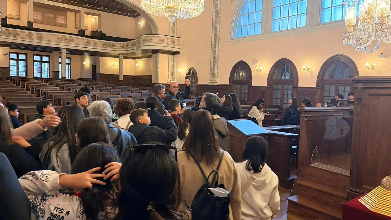 Eski TBMM binası ziyaretçi akınına uğruyor