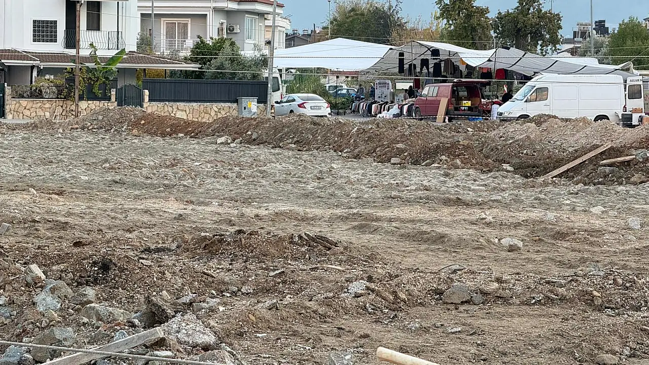 Fethiye Pazar Pazarı'ndaki altyapı çalışması devam ediyor