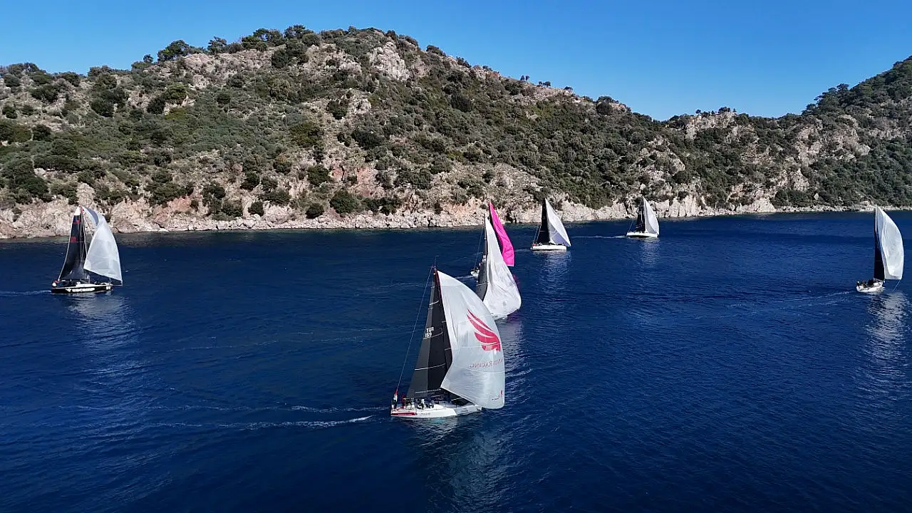 Marmaris MIYC Kış Trofesi Yat Yarışları'nın 1. ayağı tamamlandı