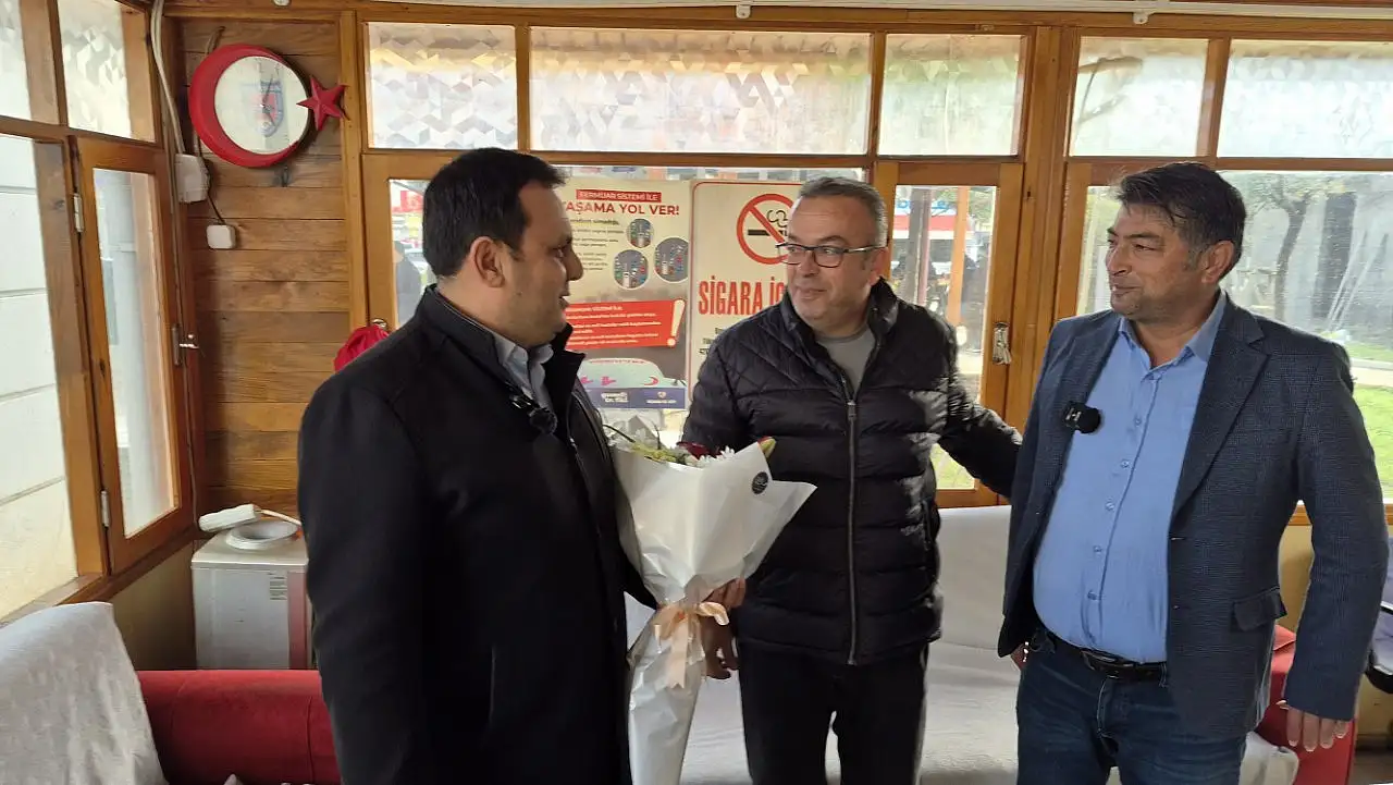 Muğla'da görme engelli yolcuya yardım eden sürücü ödüllendirildi