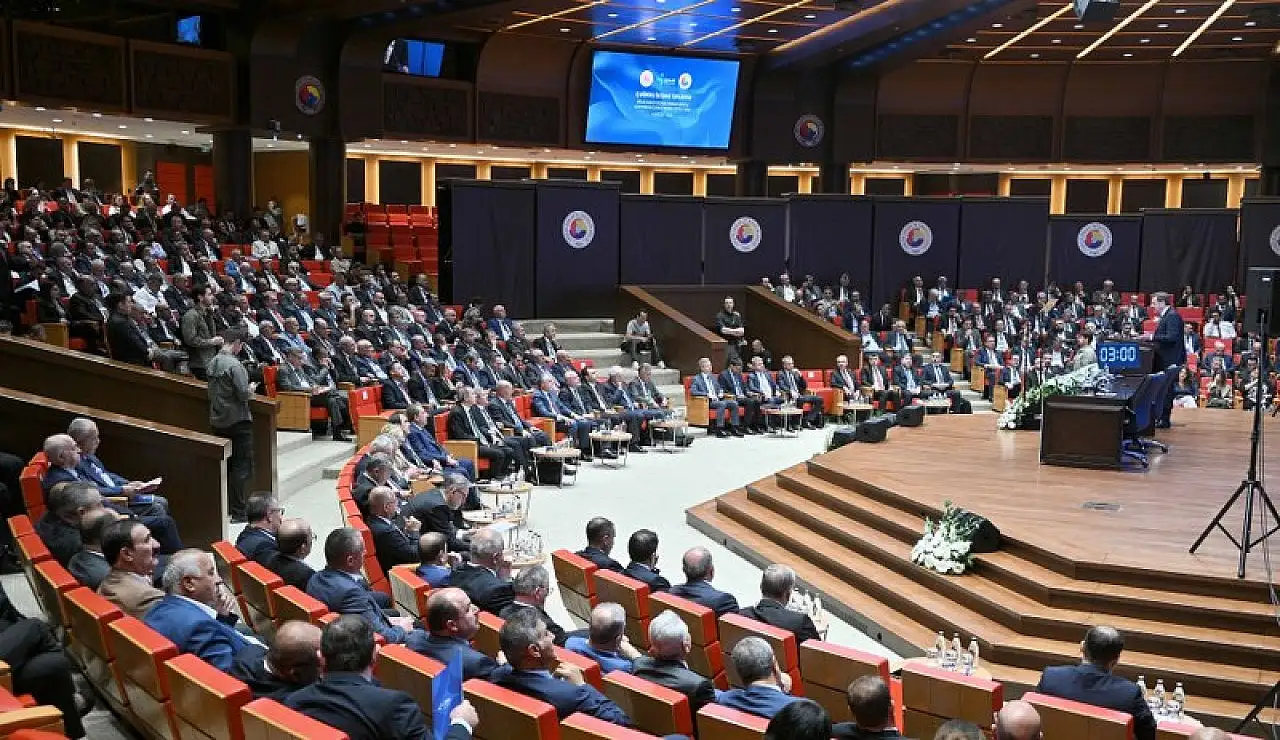 Başkan Çıralı Ankara'da İş Dünyası İstişare Toplantısı'na Katıldı