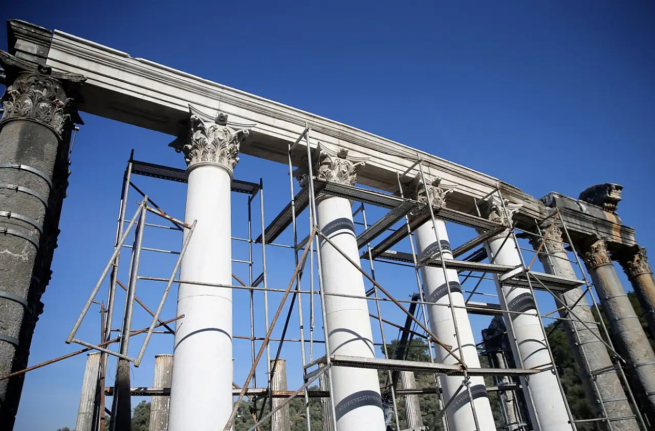 Zeus Tapınağı gelecek yıl restorasyonun tamamlanmasıyla eski ihtişamına kavuşacak