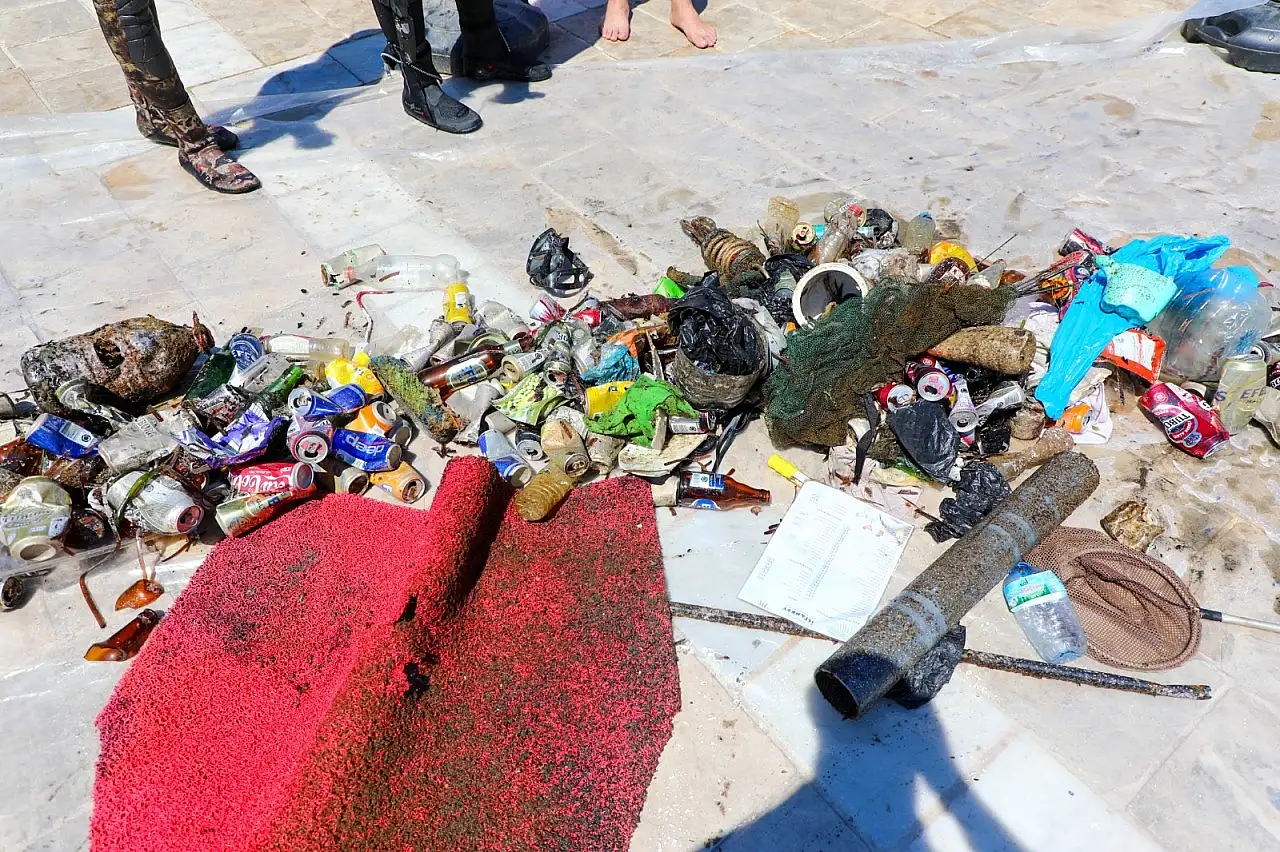 Bodrum'da deniz dibi temizliği yapıldı