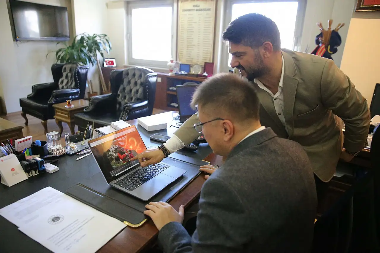 Muğla Cumhuriyet Başsavcısı Dönmez, AA'nın 'Yılın Kareleri' oylamasına katıldı