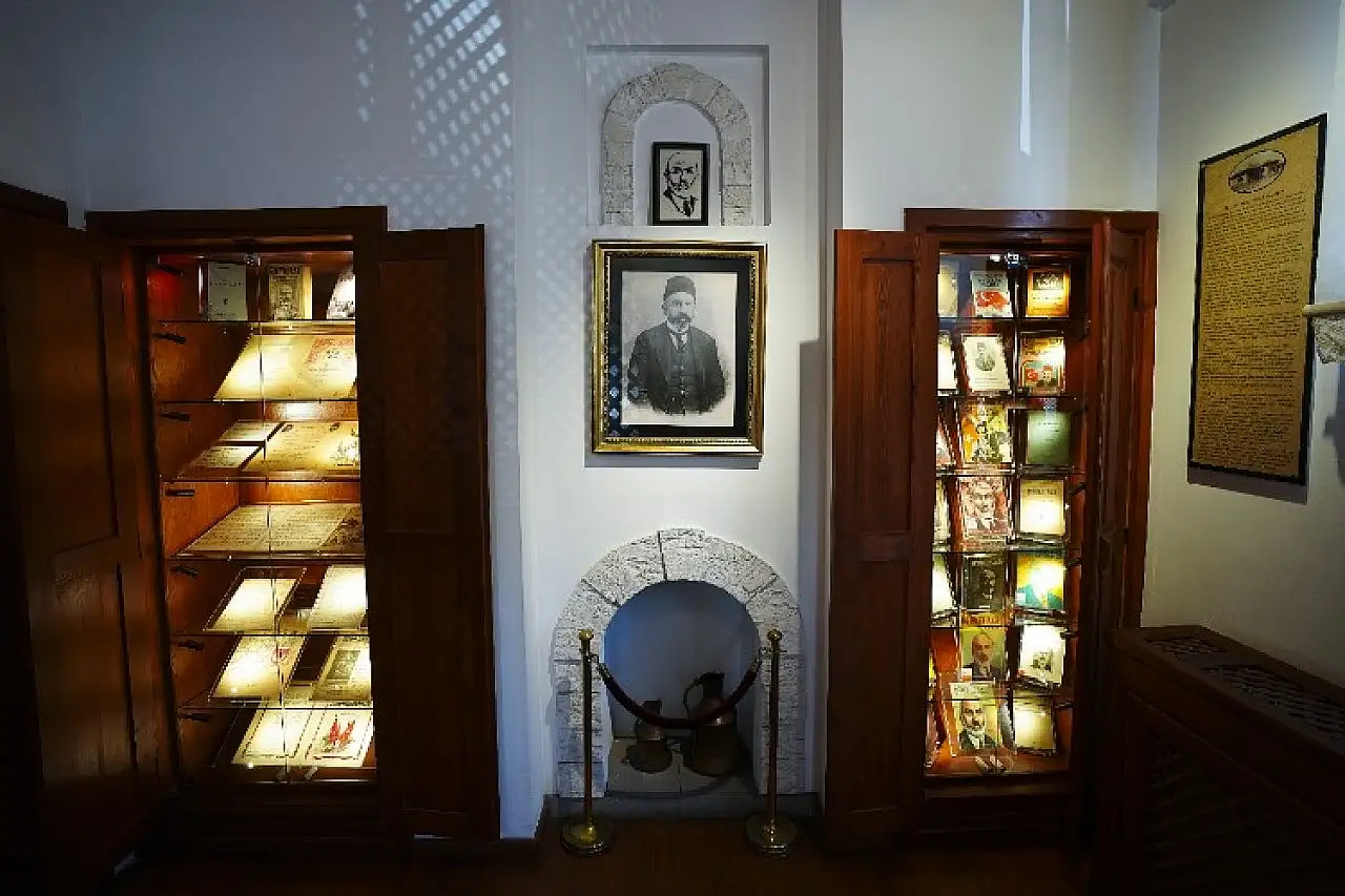 'Bir hilal uğruna' adanmış ömür: Mehmet Akif Ersoy