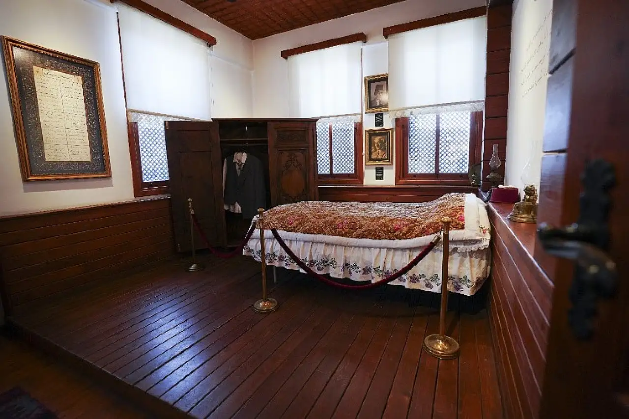 'Bir hilal uğruna' adanmış ömür: Mehmet Akif Ersoy