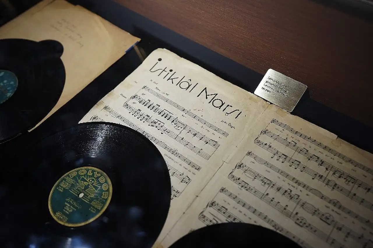 'Bir hilal uğruna' adanmış ömür: Mehmet Akif Ersoy