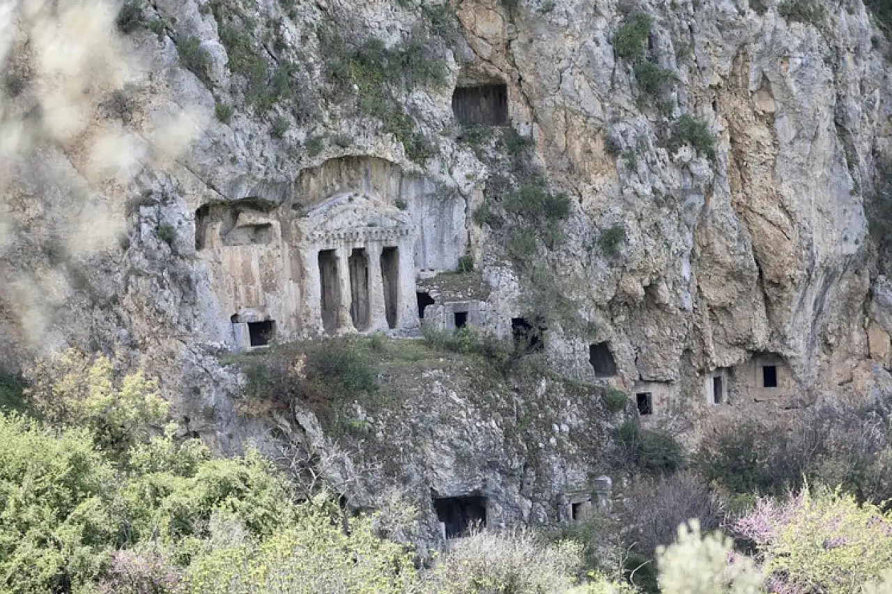 Seydikemer'de Tarih Yeniden Canlanıyor: Tlos Antik Tiyatrosu Ziyarete Açılıyor