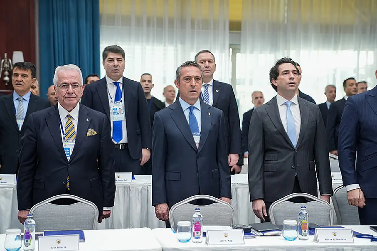 Fenerbahçe'nin borcunun 19 milyar 206 milyon lira olduğu açıklandı