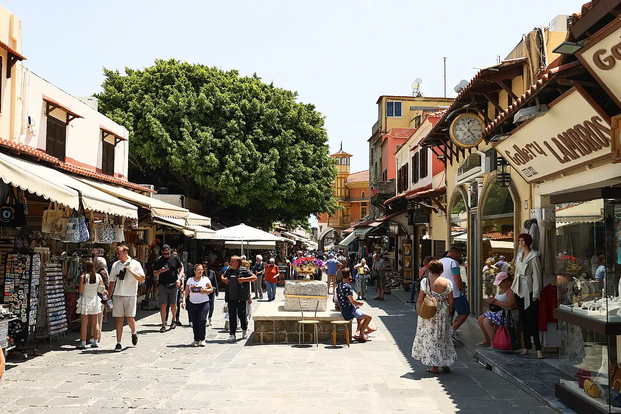 Rodos'taki Osmanlı mirası zamana direniyor