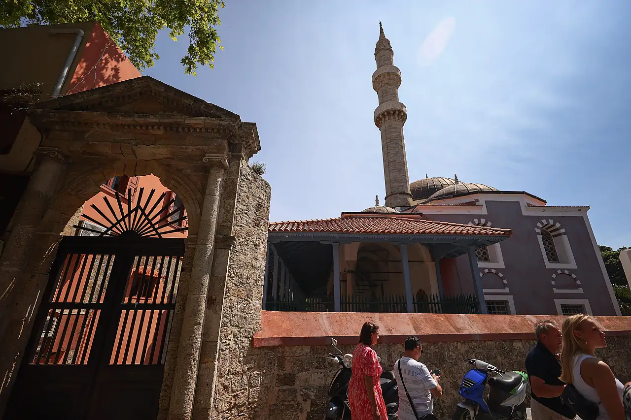 Rodos'taki Osmanlı mirası zamana direniyor