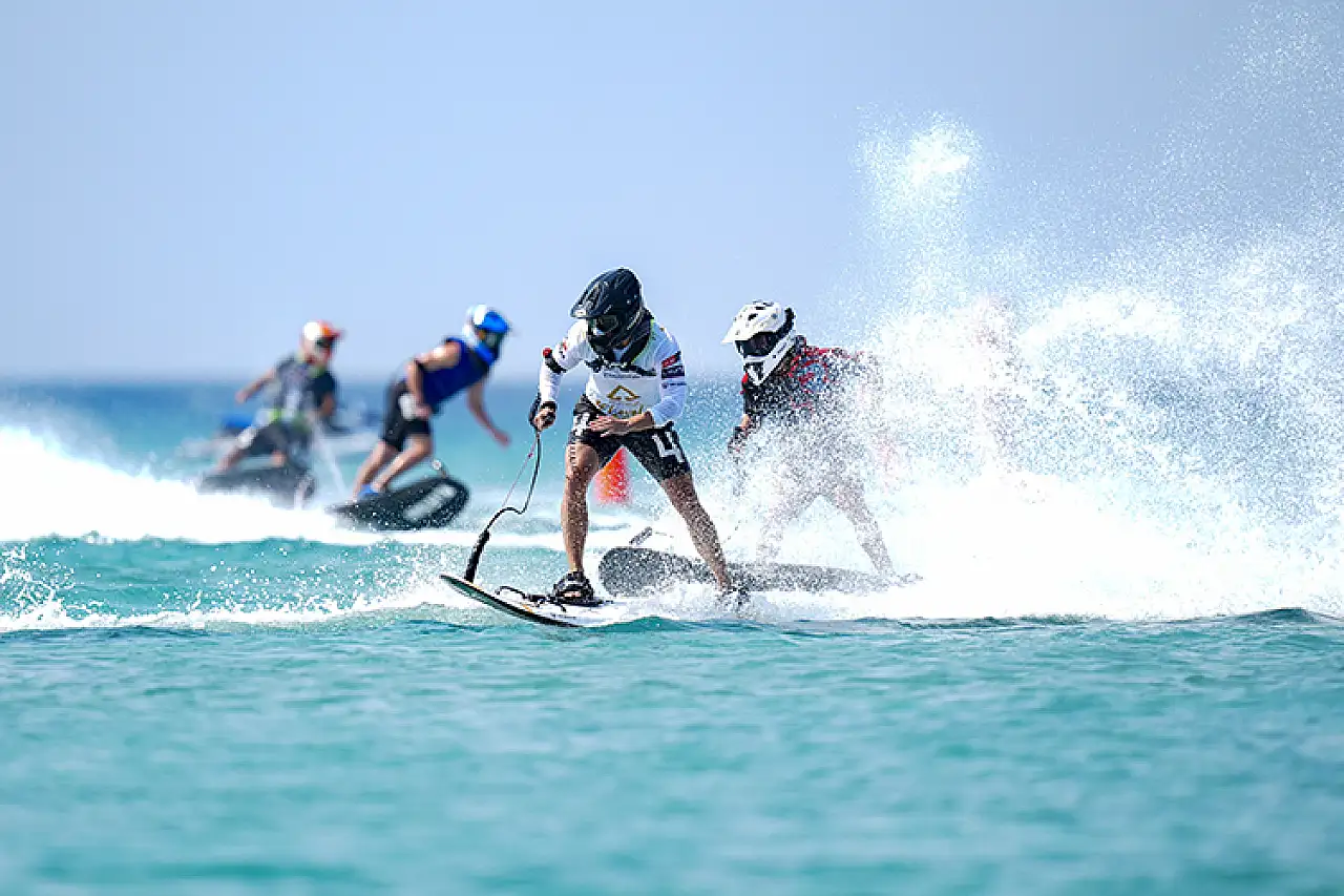 Dünya Motosurf Şampiyonası, Çeşme'de başladı